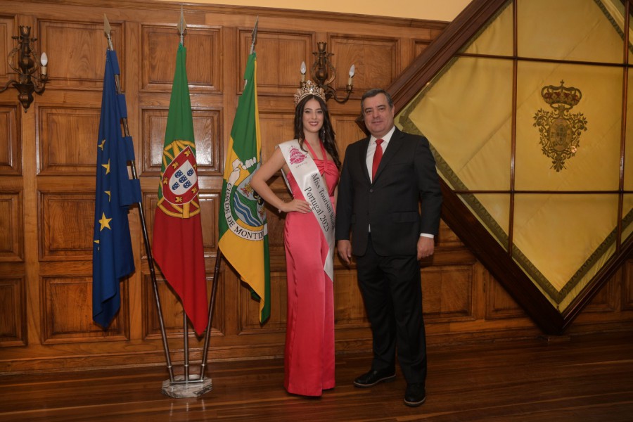 Presidente da Câmara Municipal do Montijo, Nuno Canta Recebeu Catarina Martins Miss Tourism World Portugal 2023