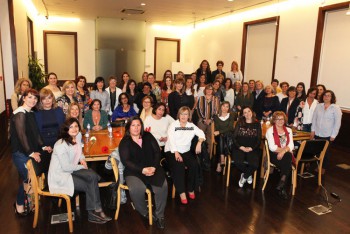Sesimbra - «Nem sempre é fácil equilibrar a carreira profissional e a maternidade» II Encontro de Empresárias junta cerca de cinquenta mulheres do concelho