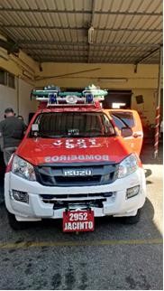 Associação Humanitária de Bombeiros Voluntários de Setúbal São Marçal comemorado com nova viatura de combate a incêndios