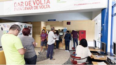 Seixal - Em 2016 foram recebidos 30309 manuais escolares e entregues 10708 Projeto Dar de Volta incentiva a reutilização de manuais escolares