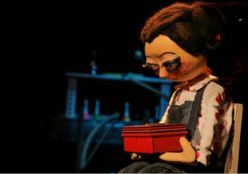 Em Almada «Valdevinos Teatro de Marionetas» Apresenta o espectáculo para a infância «Bartolina e os seus botões»