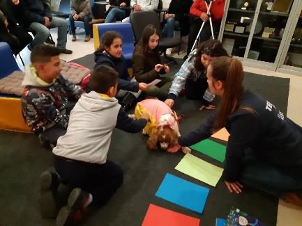 Barreiro - Grupo de apoio ao estudo do Projeto Estrela Polar Os animais podem contribuir para desenvolver a capacidade de regular as emoções