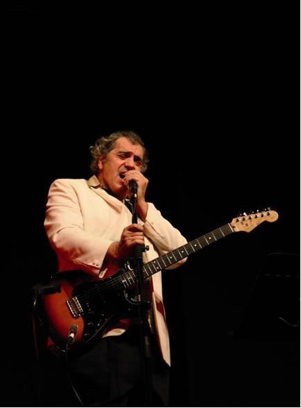 Almada - Manuel João Vieira em Fados do Lello Perdido Lello Marmelo em Café-concerto