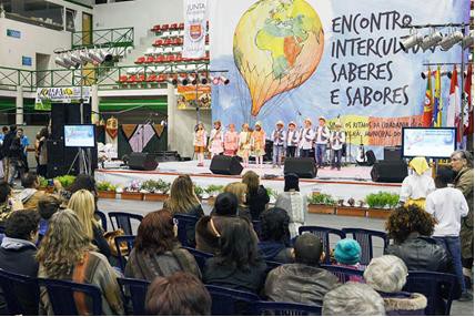 Seixal - No Pavilhão Municipal do Alto do Moinho em Corroios Encontro Intercultural Saberes e Sabores