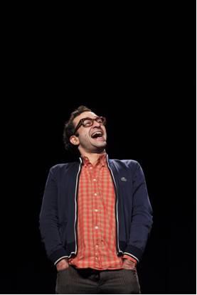 Almada - André Louro em O libertino passeia por Braga, a idolátrica, o seu esplendor TMJB acolhe O libertino no Café-concerto