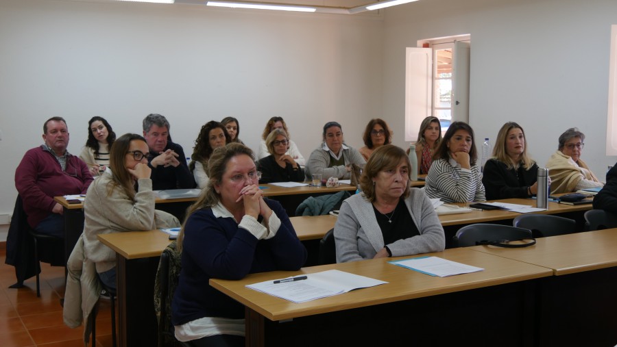 Rede Intermunicipal de Bibliotecas da Região de Setúbal 2ª sessão da Oficina «Biblioteca Pública – Ponto de Acesso Local ao Conhecimento»