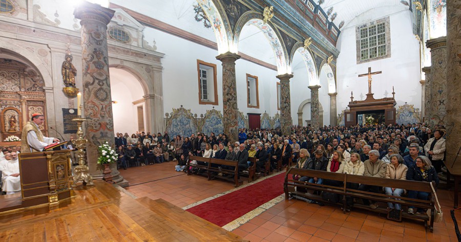 Cardeal D. Américo Aguiar, Bispo de Setúbal Papa Francisco «veio do fim do mundo» para tornar o mundo mais justo e fraterno.