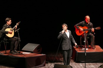 Pedro Moutinho levou a festa do fado a Setúbal Apresentou o álbum «O Fado em Nós»