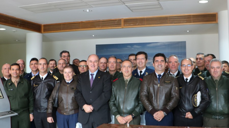Instituto Universitário Militar visitou o Porto de Sines Aprofundar o conhecimento sobre o funcionamento desta infraestrutura portuária