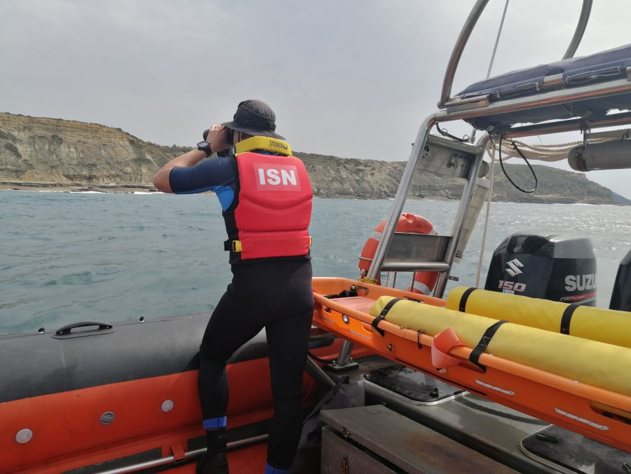 Na zona da praia da Areia do Mastro em Sesimbra Interrompidas buscas por pescador desaparecido