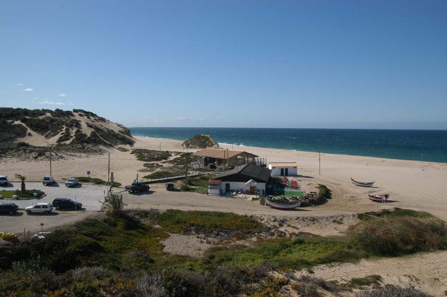 Autoridade Marítima Nacional Alerta população para não frequentar as praias no fim-de-semana prolongado