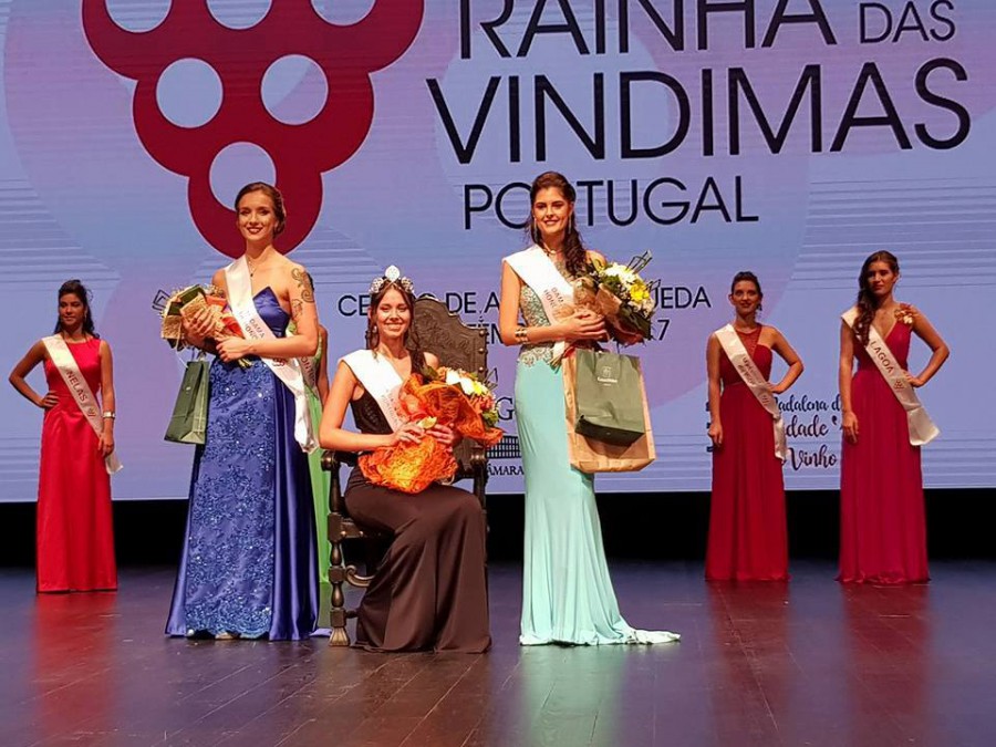Nádia Sofia de Palmela, foi 2ª Dama de Honor INÊS COSTA DIEGUES ELEITA RAINHA DAS VINDIMAS DE PORTUGAL 2017