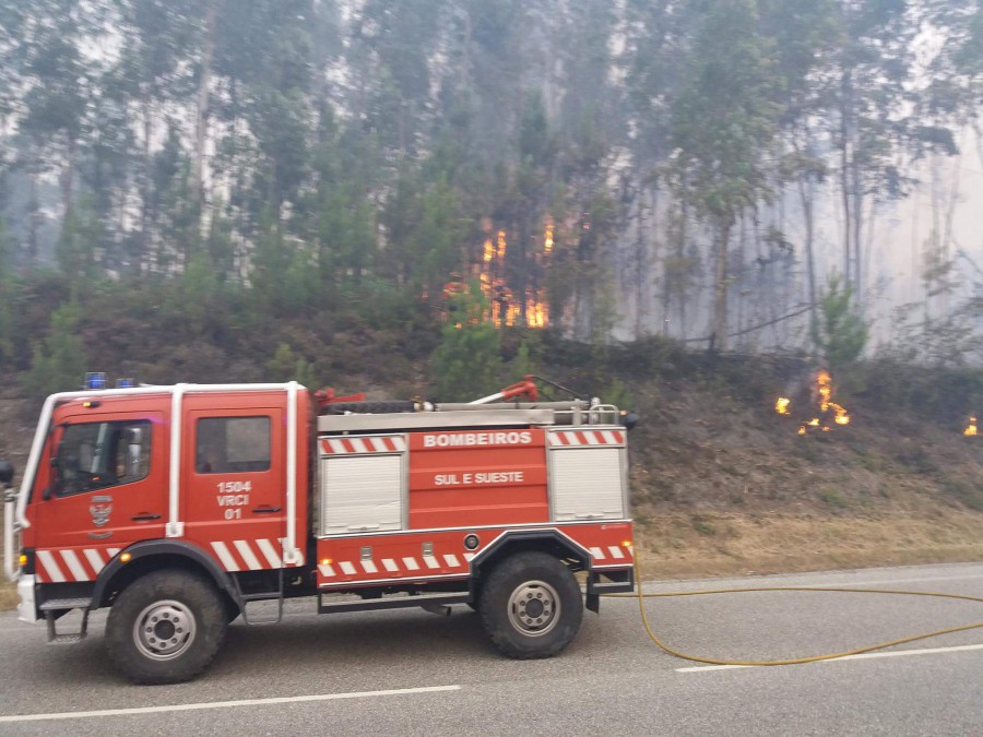 Bombeiros Voluntários do Sul e Sueste – Barreiro Ocorreram a 287 incêndios no ano 2017 . Emergência pré-hospitalar 3.167