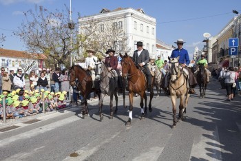 Romaria a Cavalo Moita - Viana do Alentejo Depois de um interregno de mais de 70 anos arranca hoje