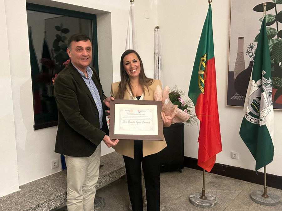 SESIMBRA - Rotary Club da Quinta Conde Renata Lopes Correia Profissional do Ano 2024