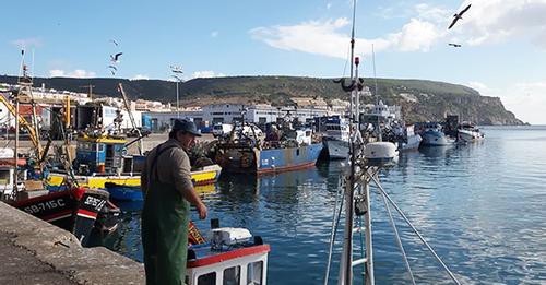Em Sesimbra reunião do Conselho Regional do Sul da Mútua dos Pescadores Em Setúbal mecanismo de encalhe de embarcações carece de substituição . Ausência de bombas de combustível