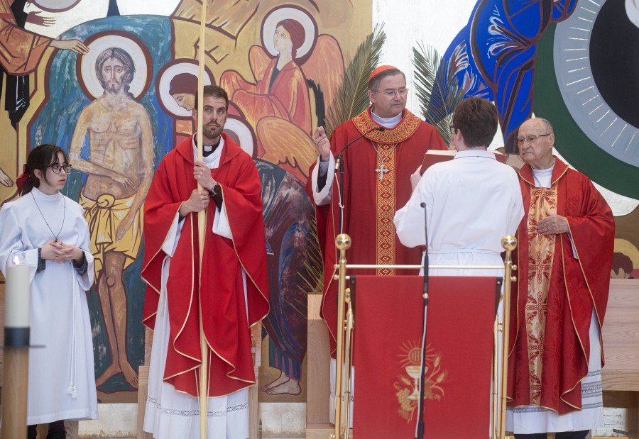 Bispo de Setúbal na Igreja de Santo André no Barreiro Há jovens, famílias, homens e mulheres para quem a cruz já não significa nada