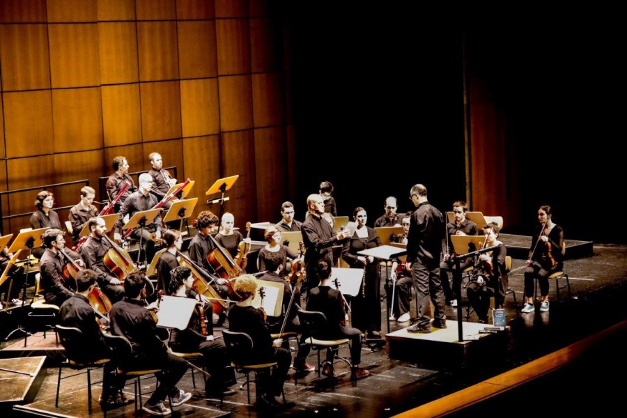 Fórum Cultural do Seixal recebe Concerto de Ano Novo Concerto comentado Fogo e Fantasia