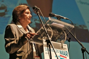 A localização de indústrias na área é uma das vantagens do porto de Setúbal Empresas exportadoras e proximidade a Lisboa dos maiores centros de consumo da Península Ibérica