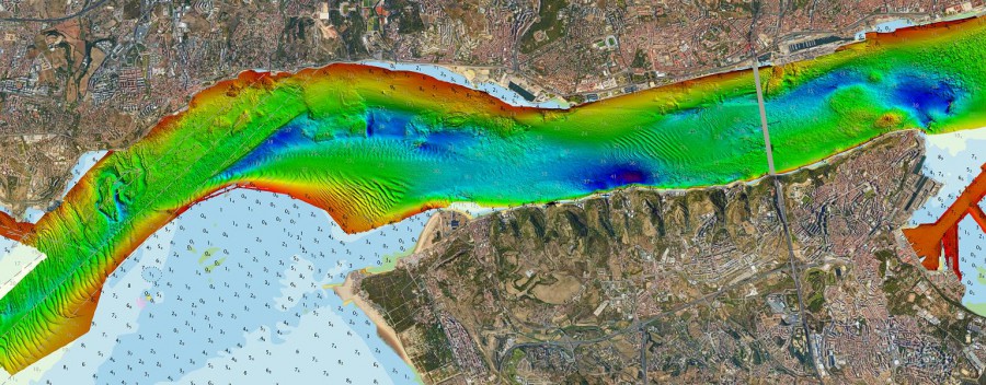 Imagens do relevo submarino produzidas no Instituto Hidrográfico em calendário internacional Rio Tejo entre as imagens selecionadas
