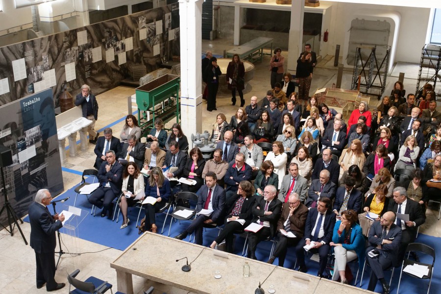 Setúbal - Encontro «Trabalhar para um Futuro Melhor» Concelho «é um paradigma das mudanças nas relações de trabalho»