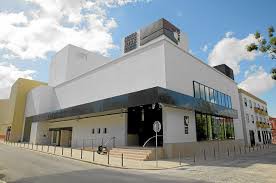 «Aquilo que Somos» na Biblioteca da Moita Espetáculo do Grupo de Teatro NTOPÉ
