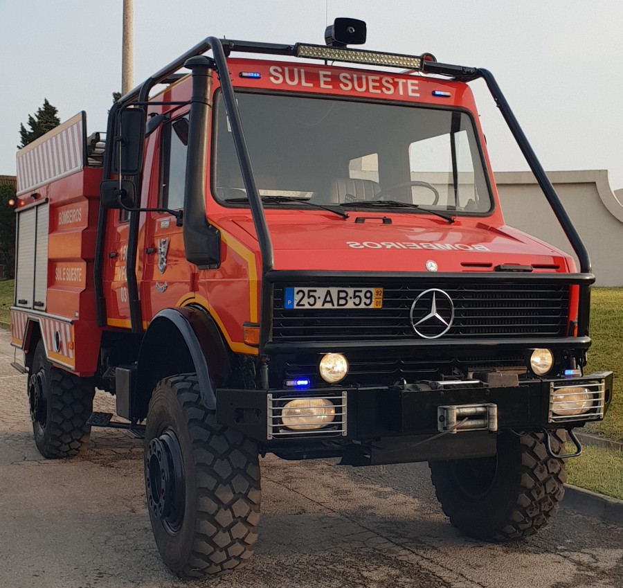 Corpo de Bombeiros do Sul e Sueste - Barreiro Dispositivo Especial de Combate a Incêndios Rurais . Grupo de Reforço para Ataque Ampliado de Setúbal
