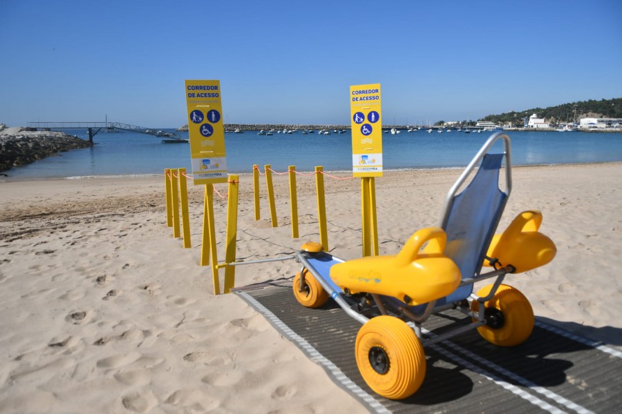 Praia do Ouro e Praia do Moinho de Baixo em Sesimbra e Meco Acessíveis a pessoas com mobilidade reduzida