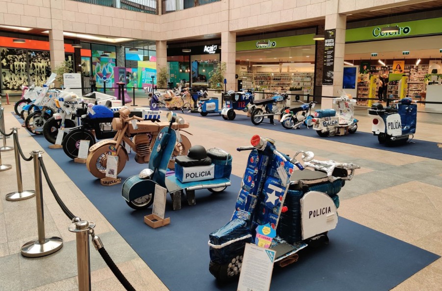 Forum Barreiro até ao dia 14 de junho Recebe exposição de Motas da PSP em material reciclado